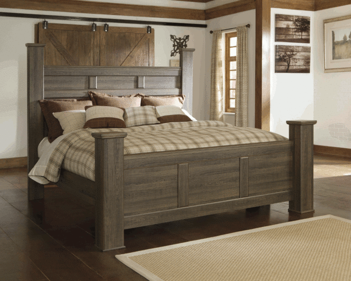 Juararo Dark Brown King Poster Bed