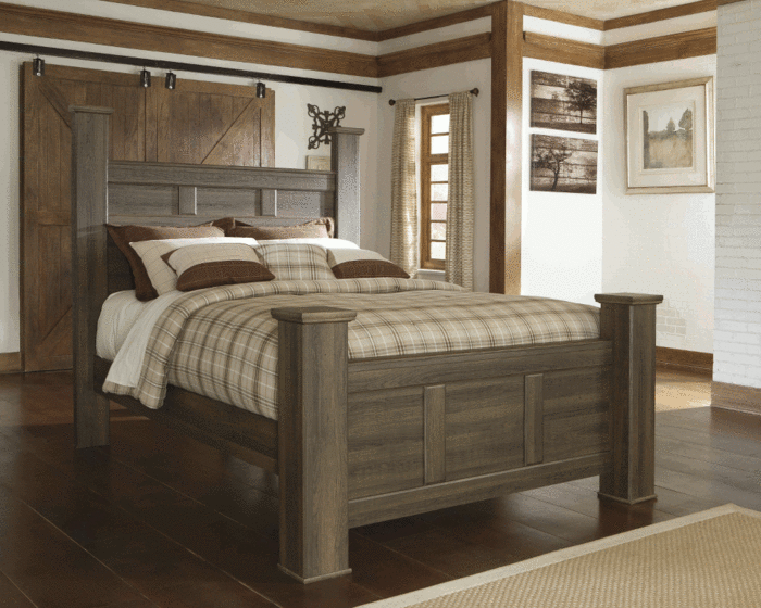 Juararo Dark Brown Queen Poster Bed