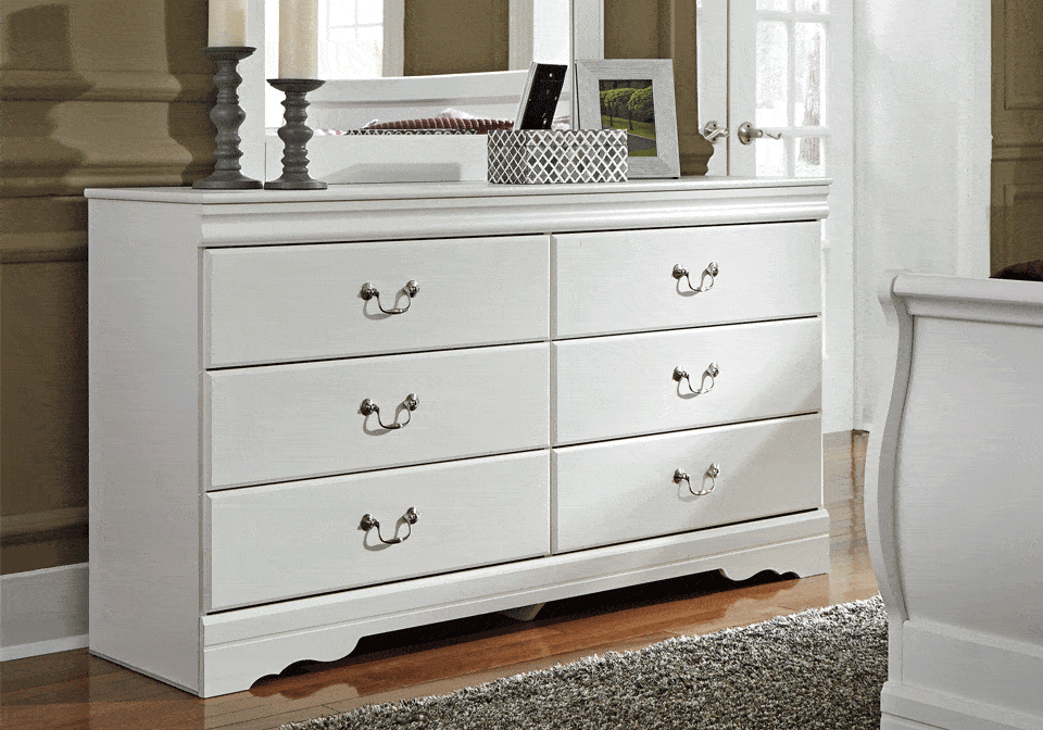 Anarasia White Dresser